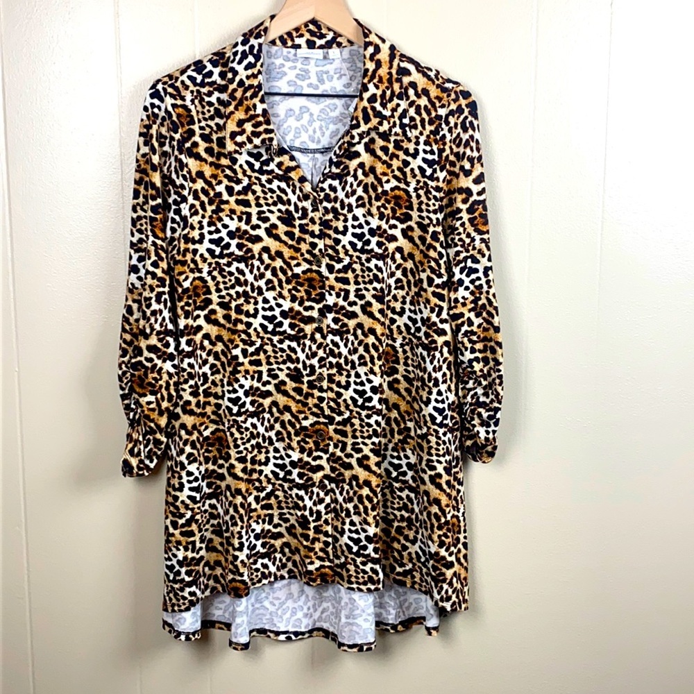 New Directions Leopard Print Julianna Crepe Tunic Button-up Top size Large